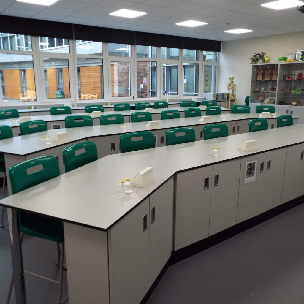 Derby-High-School-science-laboratory-2048×1536 Derby-High-School-science-laboratory-2048x1536